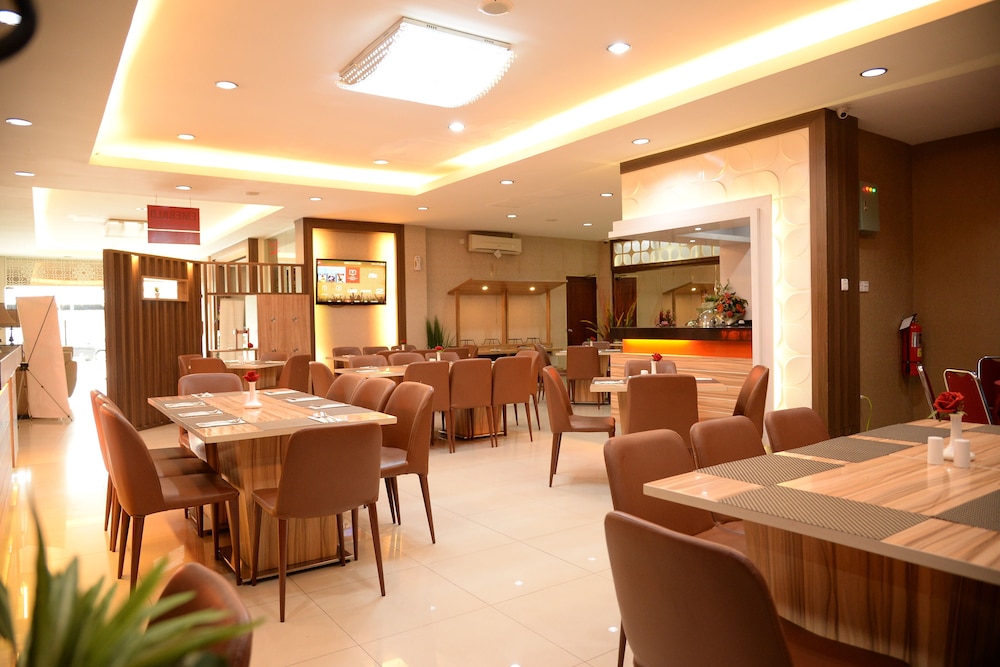 Airy Syariah Padang Barat Hang Tuah 211 24/36