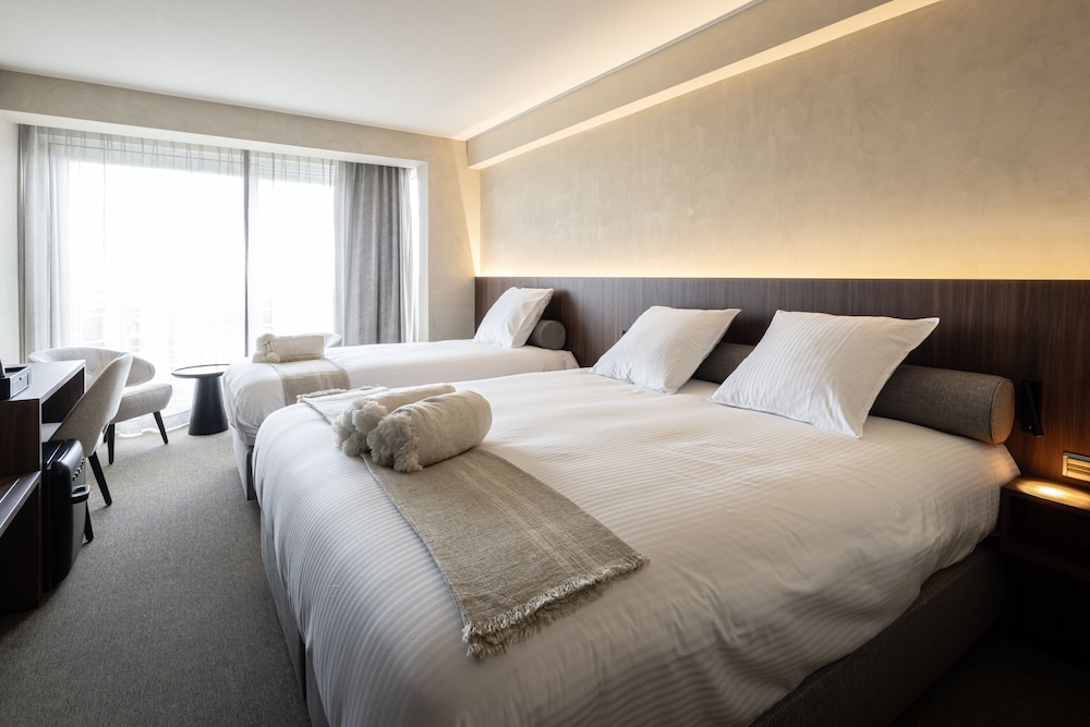 Beach Palace Hotel 7/50