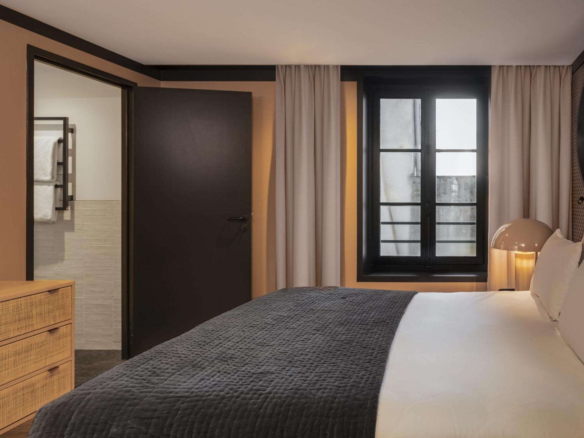 شقة بسرير كينج بغرفتي نوم، Maisons du Monde Hotel & Suites - Marseille Vieux Port 3/7