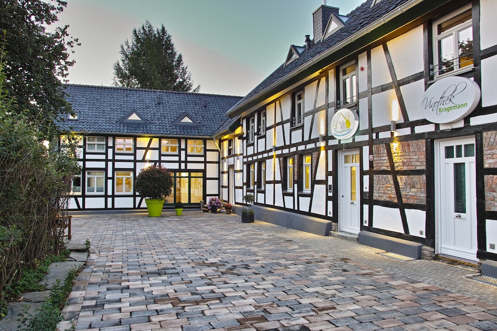 Kragemann Hotel & Vinothek 38/50