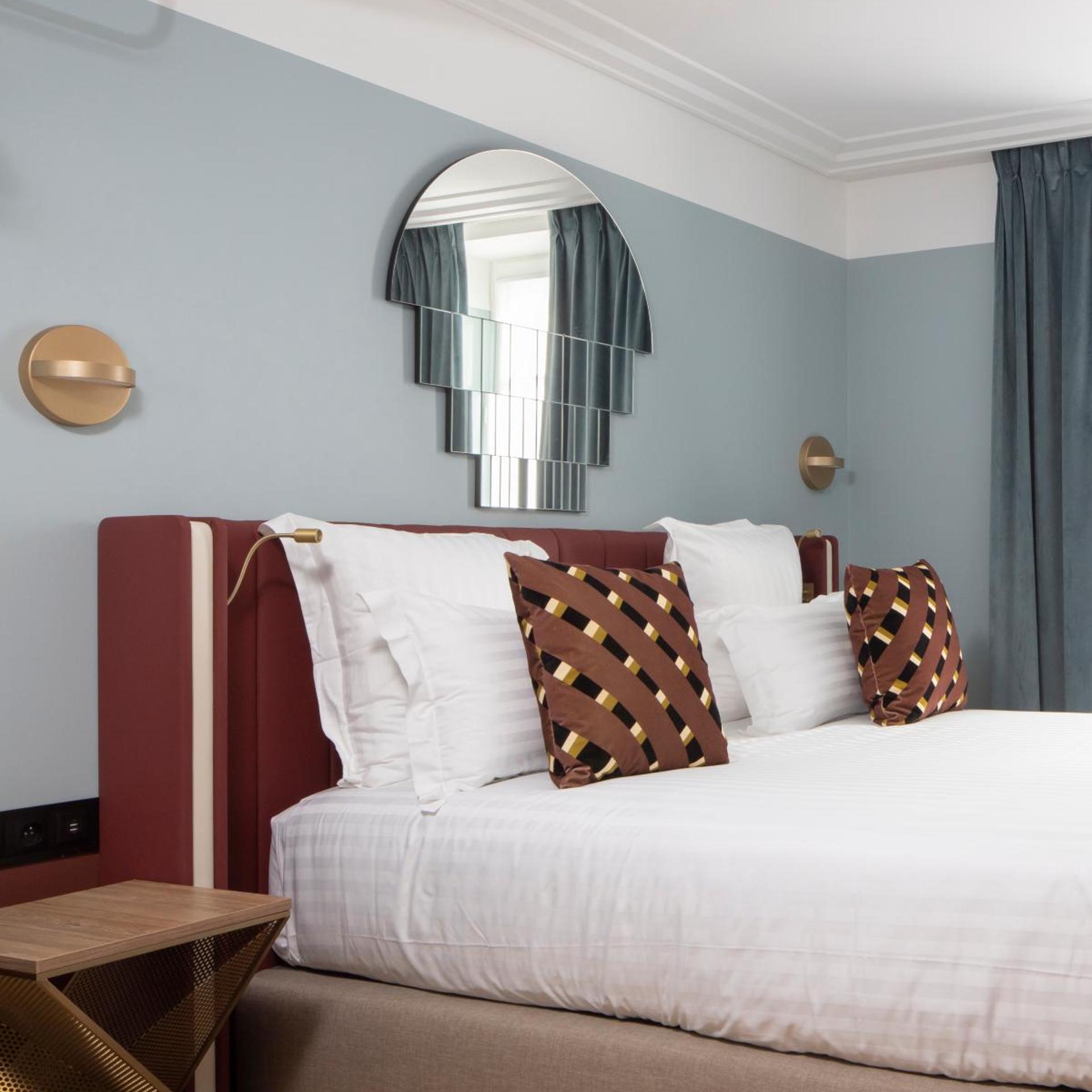 Courtyard, Executive, Double Bed، Hotel Parisianer 3/7