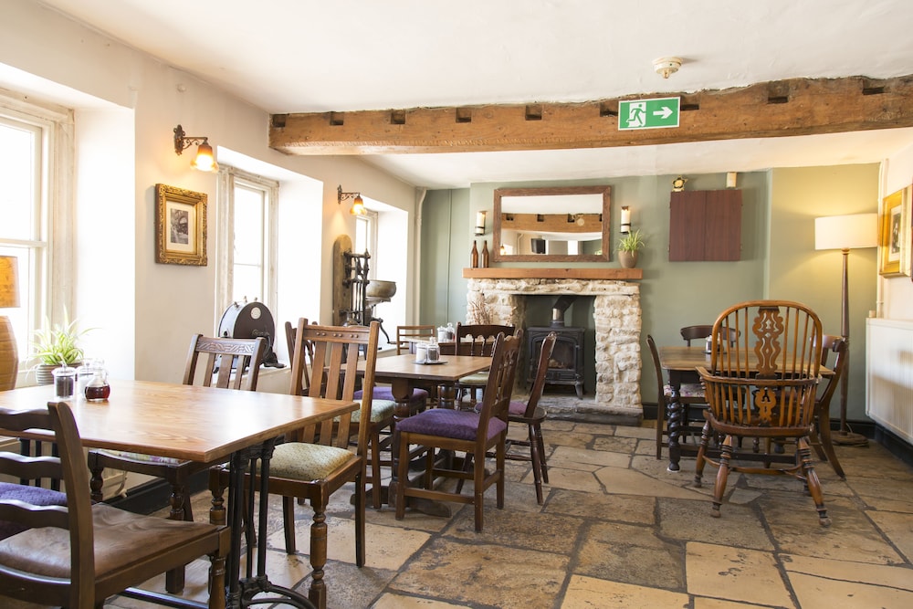Red Lion - B&amp;B 28/39