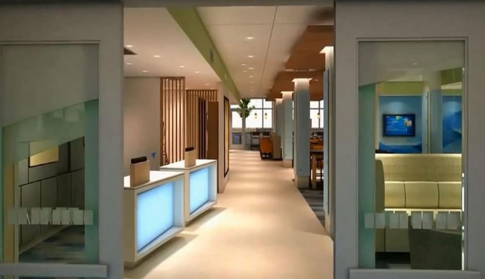 Holiday Inn Express Suites Gainesville Lake Lanier Area 11/59