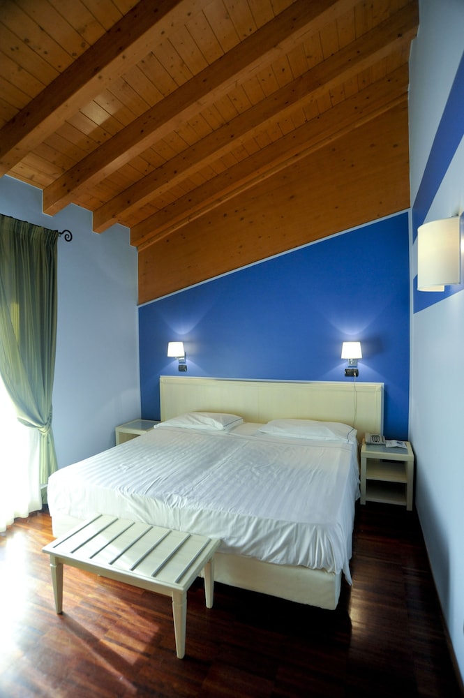 Hotel Ristorante Vecchia Riva 13/29