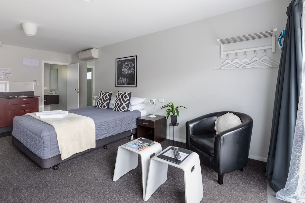 Arrowtown Motel Apartments 20/72