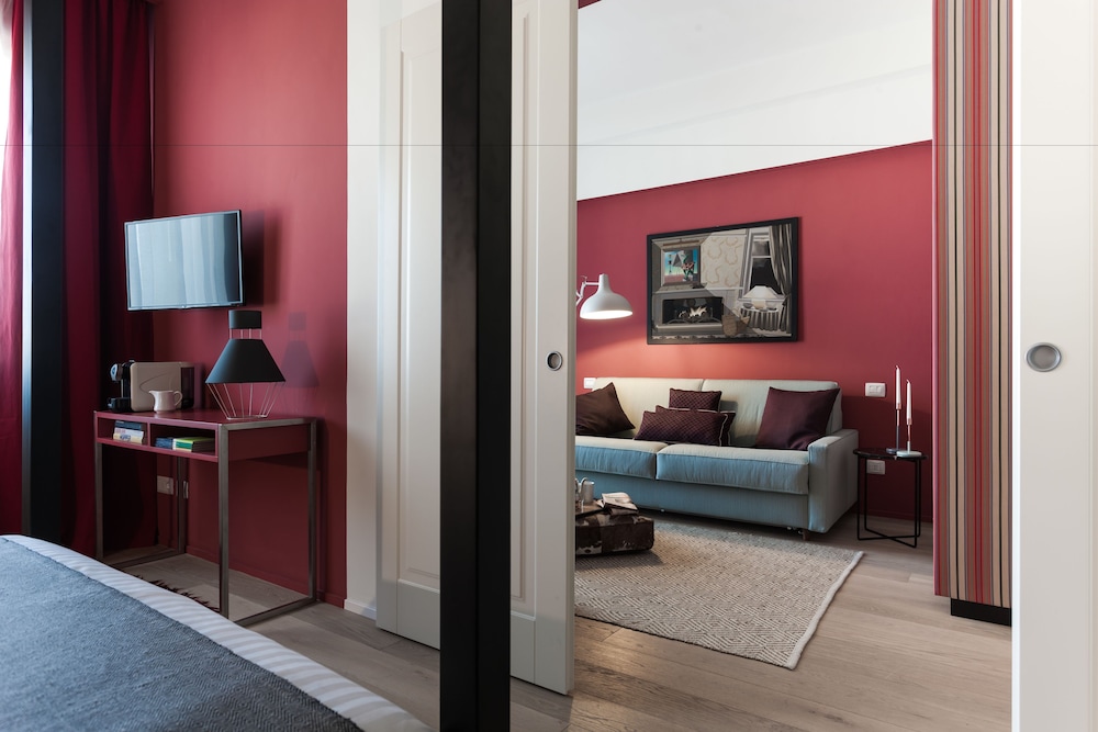 Lorena Suites & Apartments 52/61