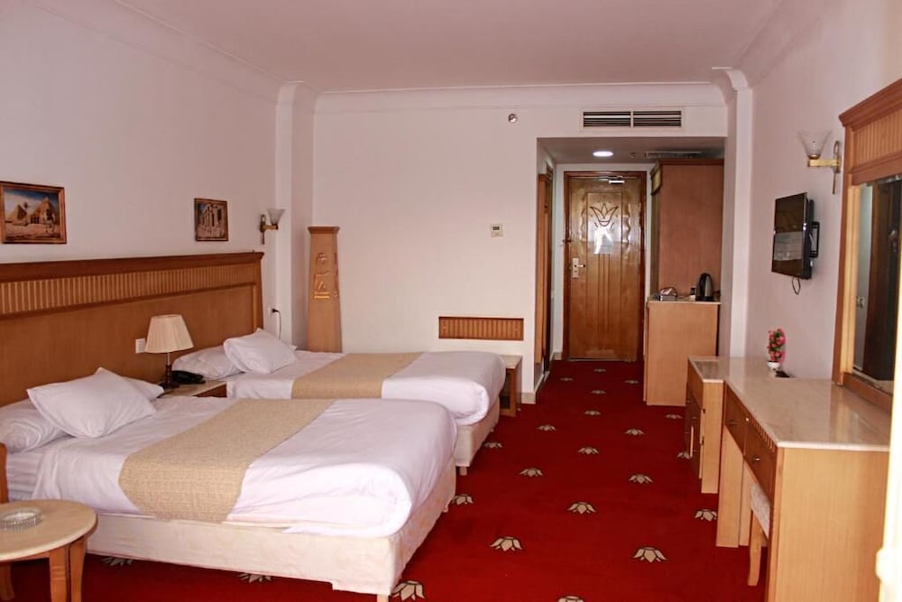 Regency Pyramids View Hotel 25/57