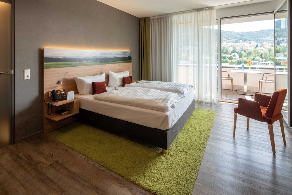 EXECUTIVE, DOUBLE BED, BALCONY