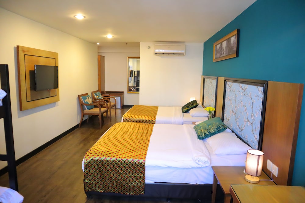 ARMENIAN STREET HERITAGE HOTEL 25/76