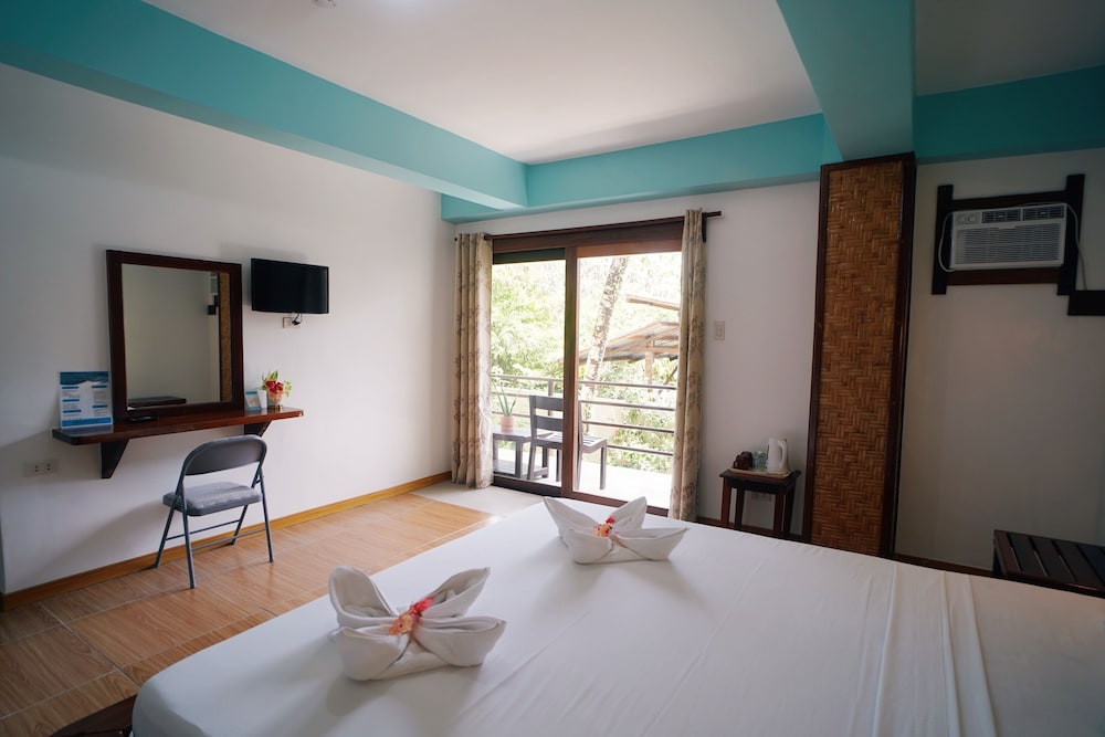 Point 303 Surf Resort 20/50