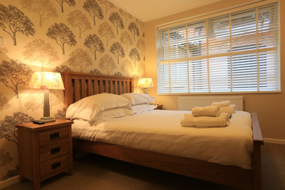 B+B York 6/33