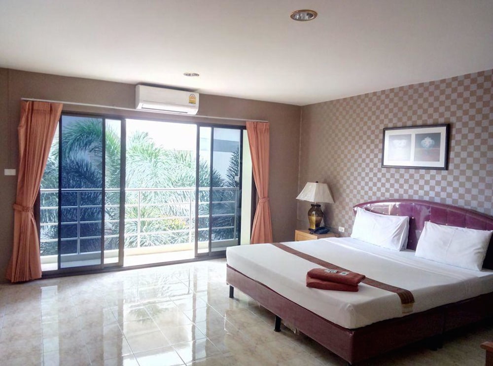 Pearl Place Hotel 23/48