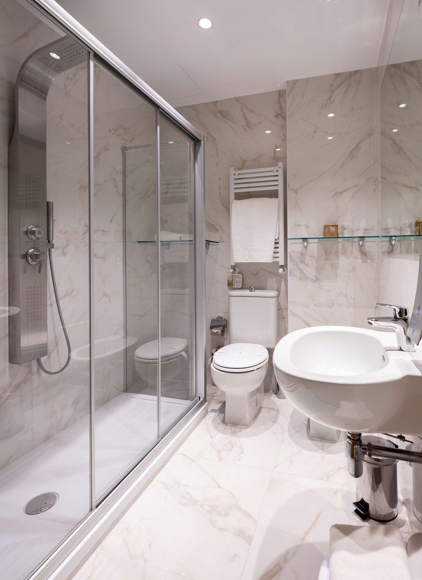 Green, Standard, King Bed، Best Western Air Hotel Linate 8/8