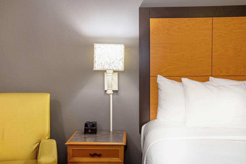 La Quinta Inn Tucson East 23/51