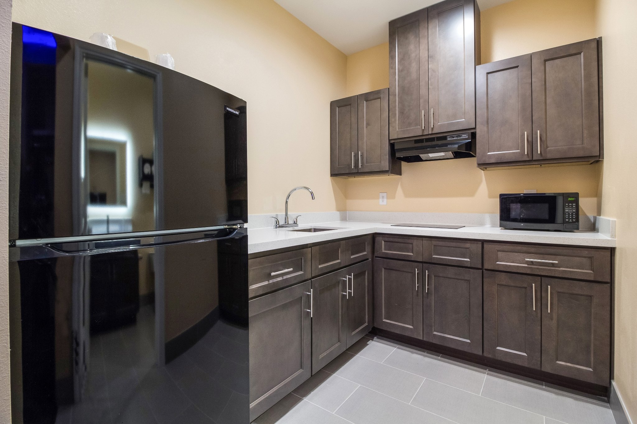 Scottish Inns and Suites Willowbrook 25/25