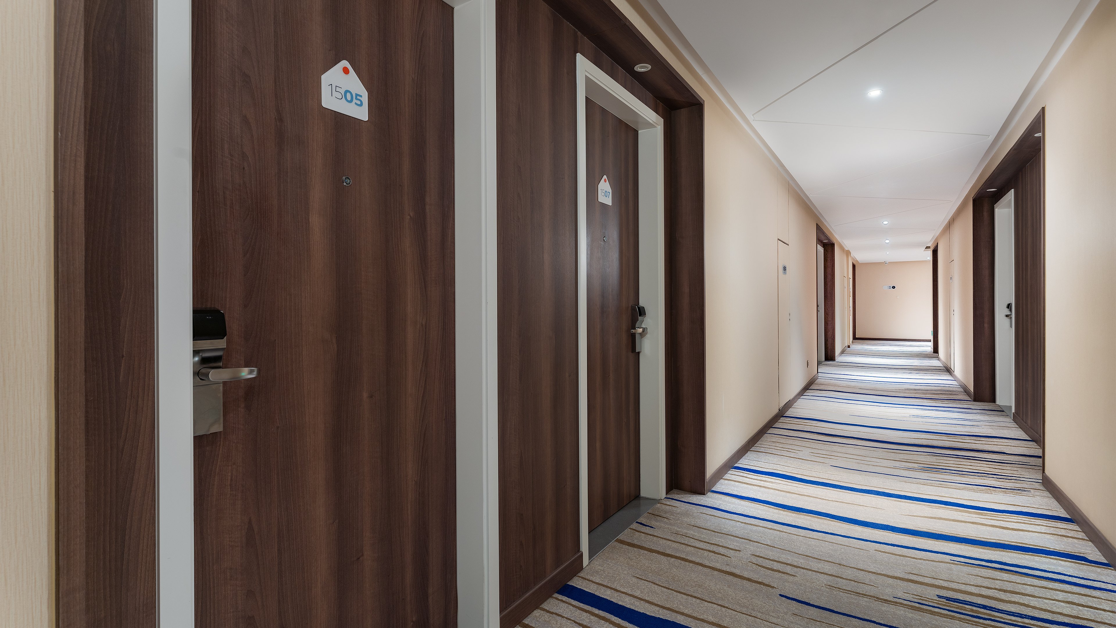 Holiday Inn Express Yinchuan Downtown 20/50