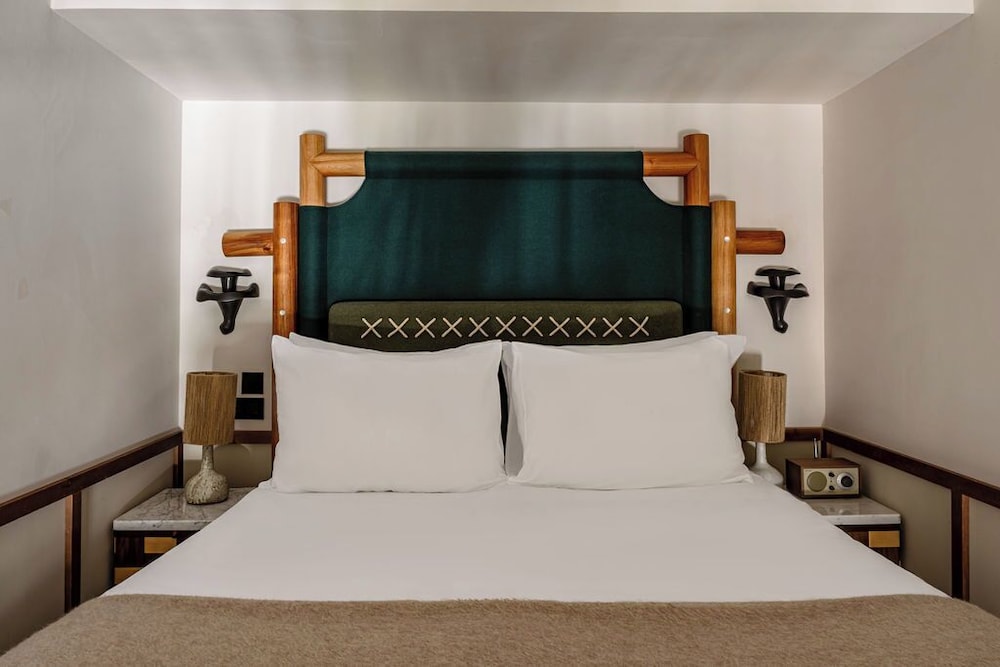 Loft, Queen Bed, Sofa