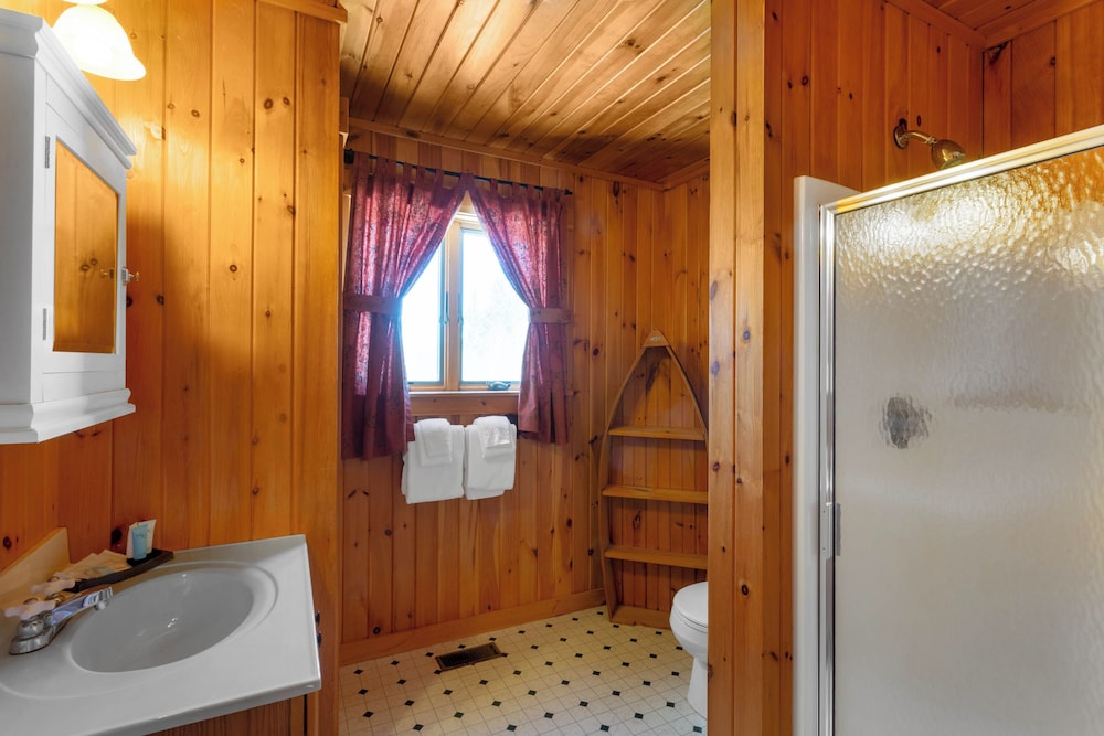 Rangeley Lake Resort 68/69