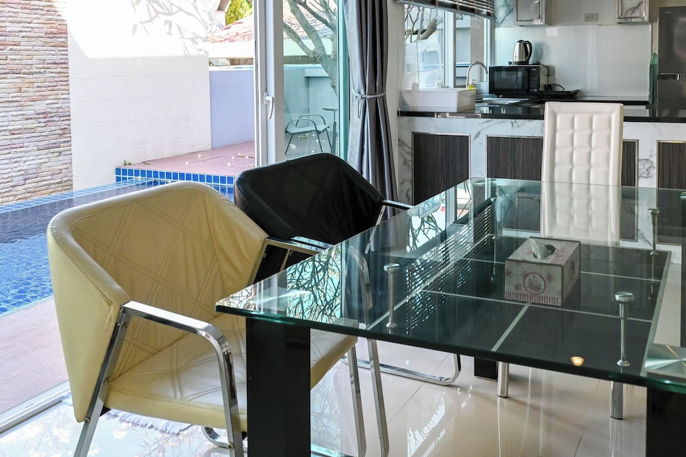 Golden Sea Pool Villa Heart of Hua Hin 40/50