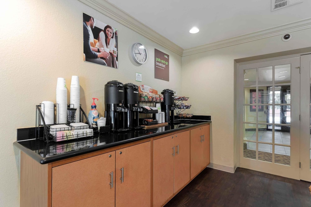 Extended Stay America Oakland - Alameda Airport 8/48