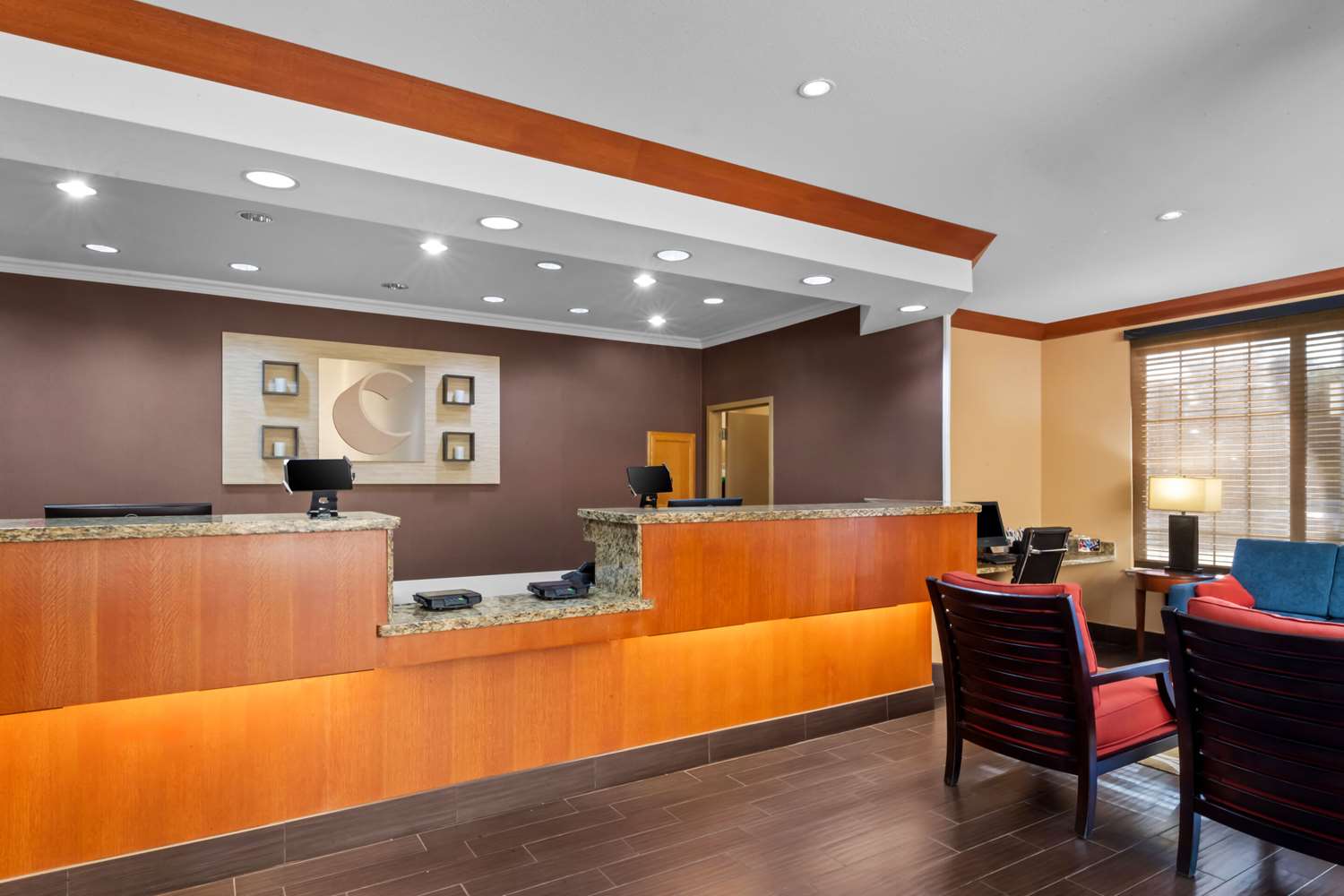 Roanoke Suites 4/24