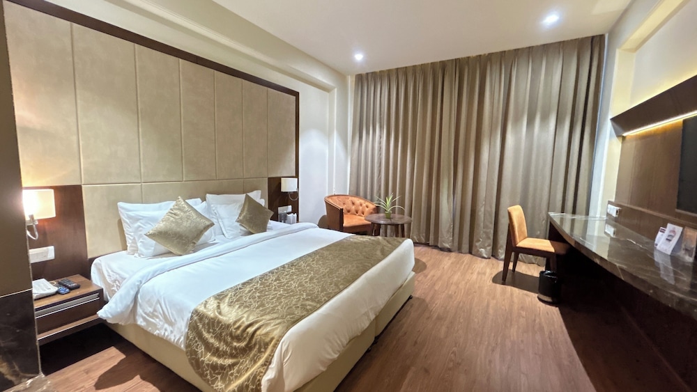 Pride Hotel Bhopal 19/49