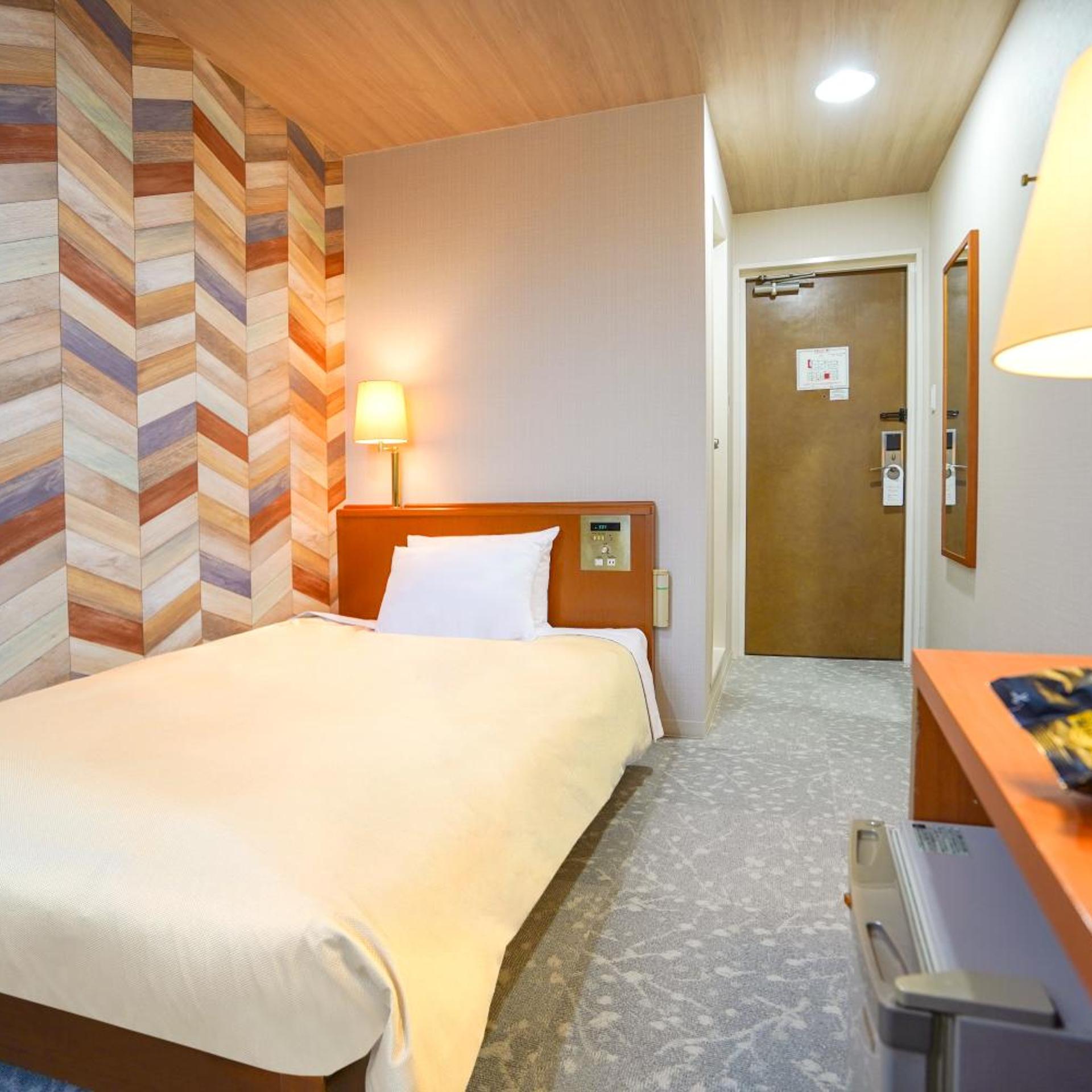 Renovated, Single