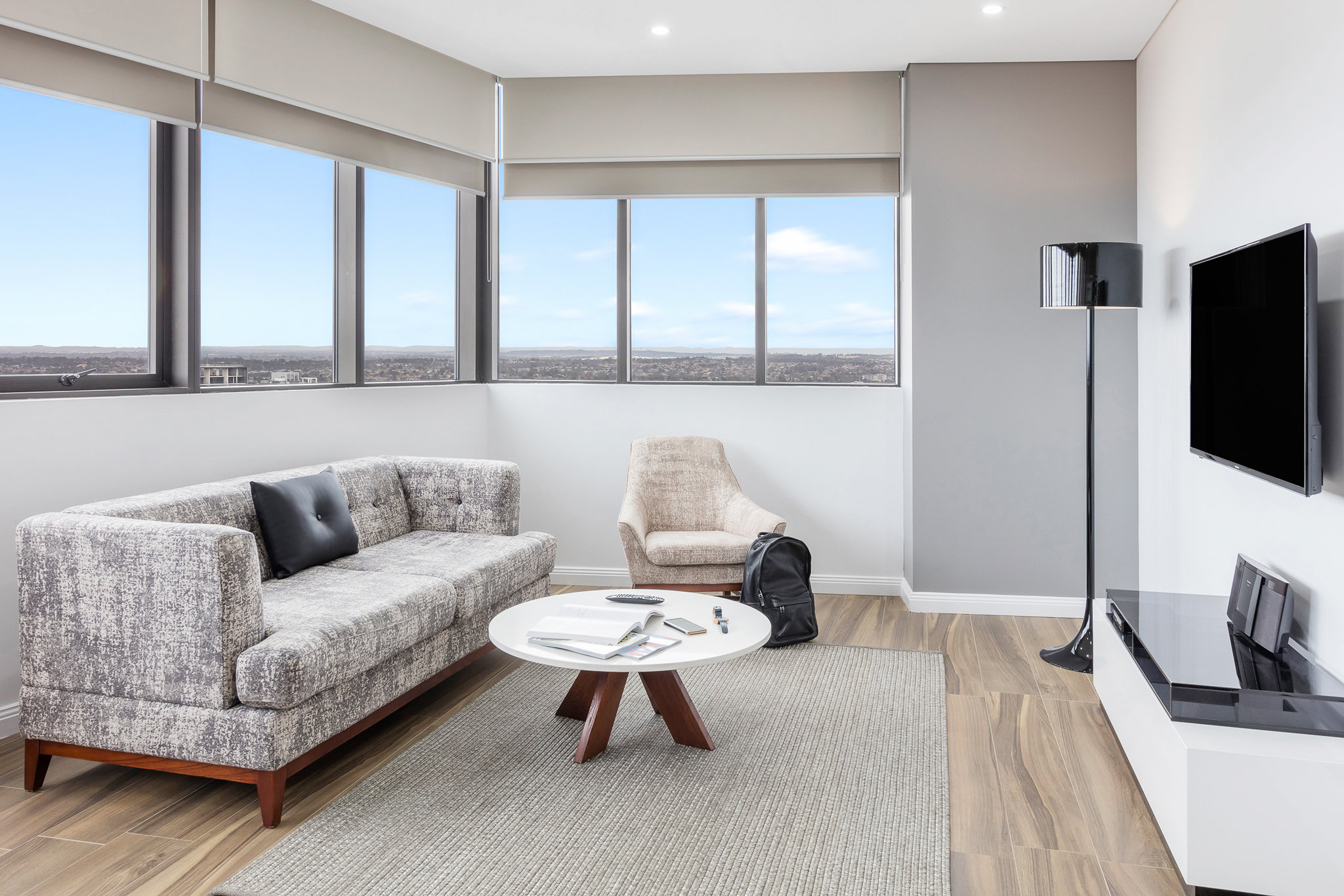 Meriton Suites Church Street Parramatta 17/25