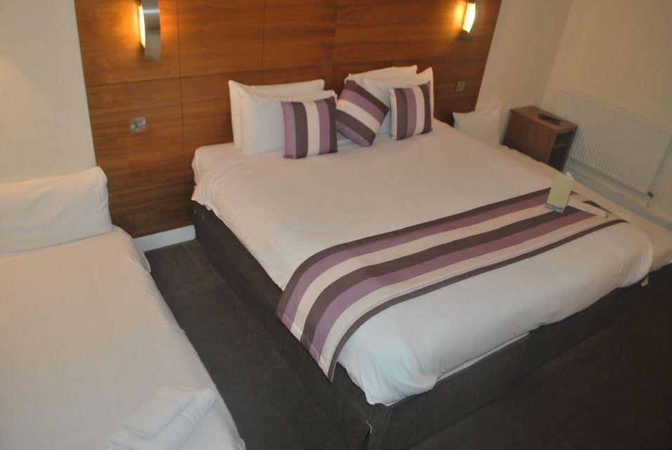 Family, Multiple Beds