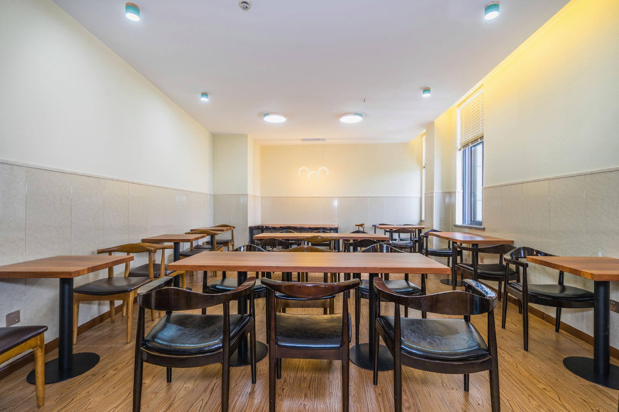 James Joyce Coffetel (Shanghai Jinshan City Beach Bailian Shopping Center) 28/38