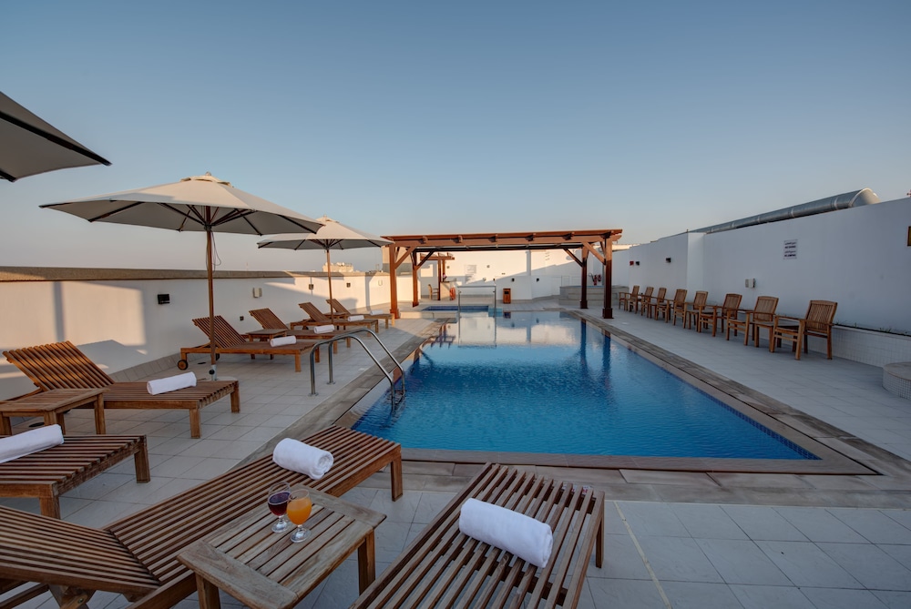 Center Hotel Sharjah 14/34