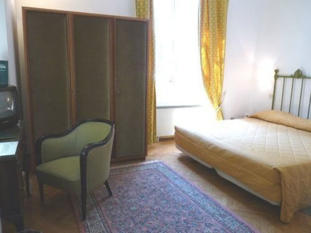 Classic Hotel 24/66