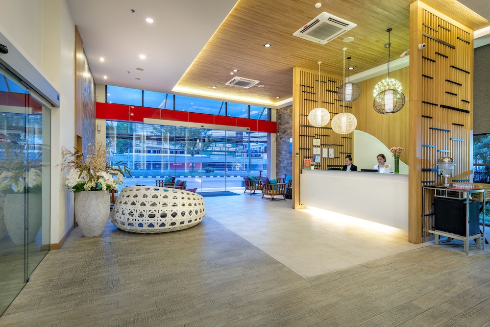 Lobby at Plaai Prime Hotel (ex D Varee Diva Central Rayong), RAYONG