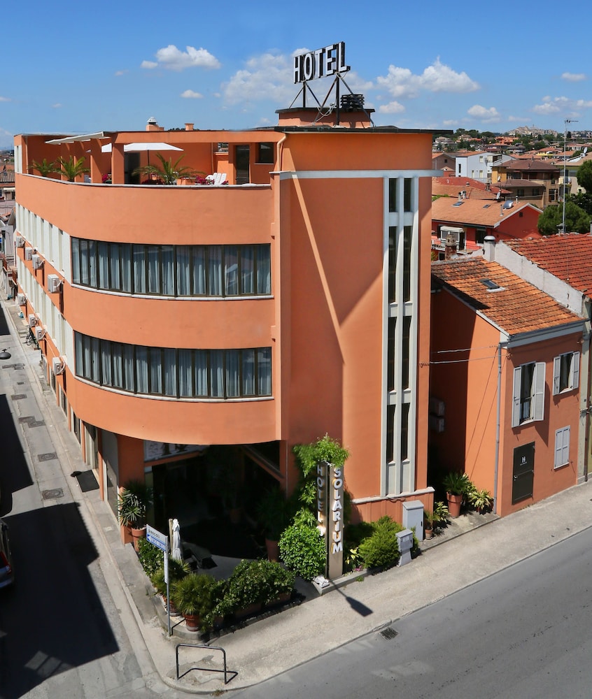 HOTEL SOLARIUM 4/51