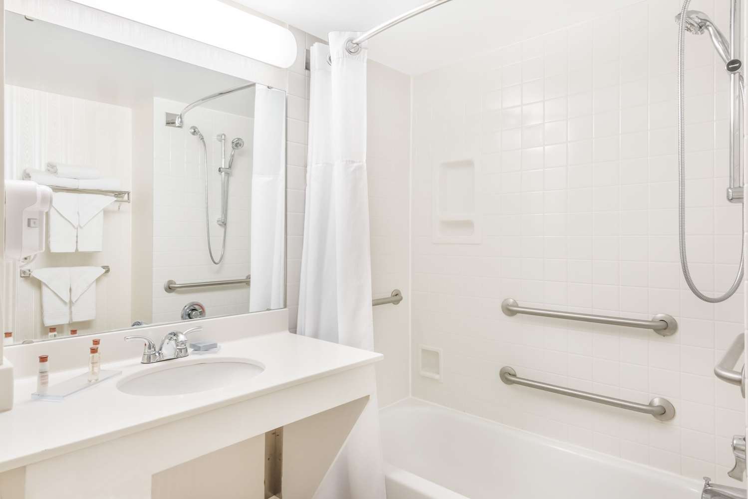 Wingate by Wyndham Lima Downtown 24/25