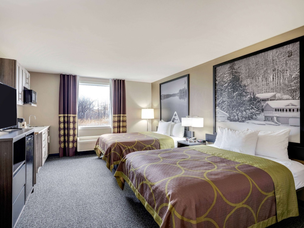 Super 8 by Wyndham Moosonee 18/50