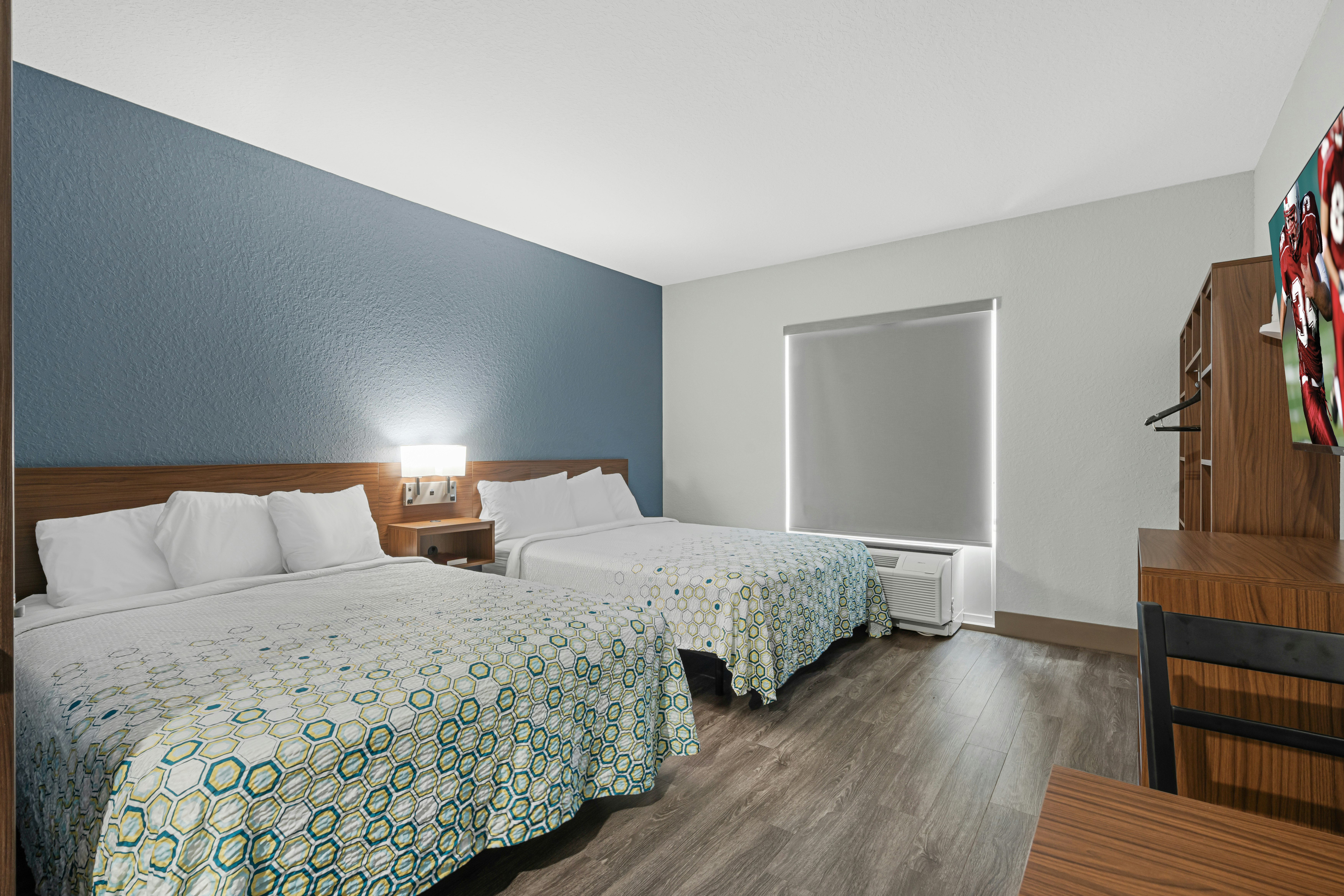 Studio, 2 Queen Beds