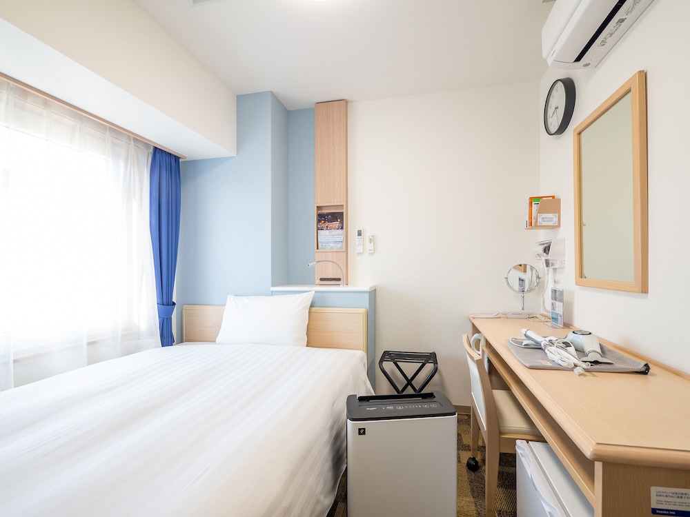 Toyoko Inn Yokohama-Eki Nishi-Guchi 23/42