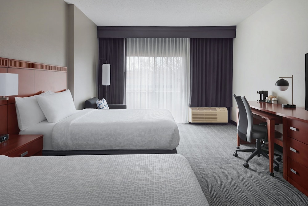 Room at Courtyard by Marriott New Carrollton, HYATTSVILLE - MD