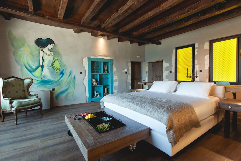 Chania Inn 13/46