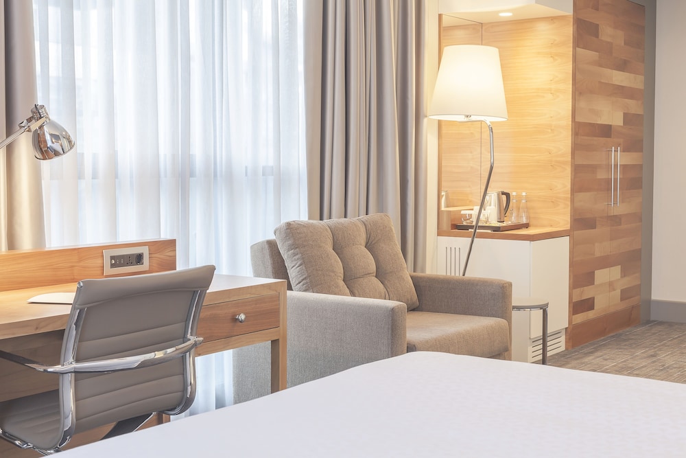 Ever Hotel Europe 7/18
