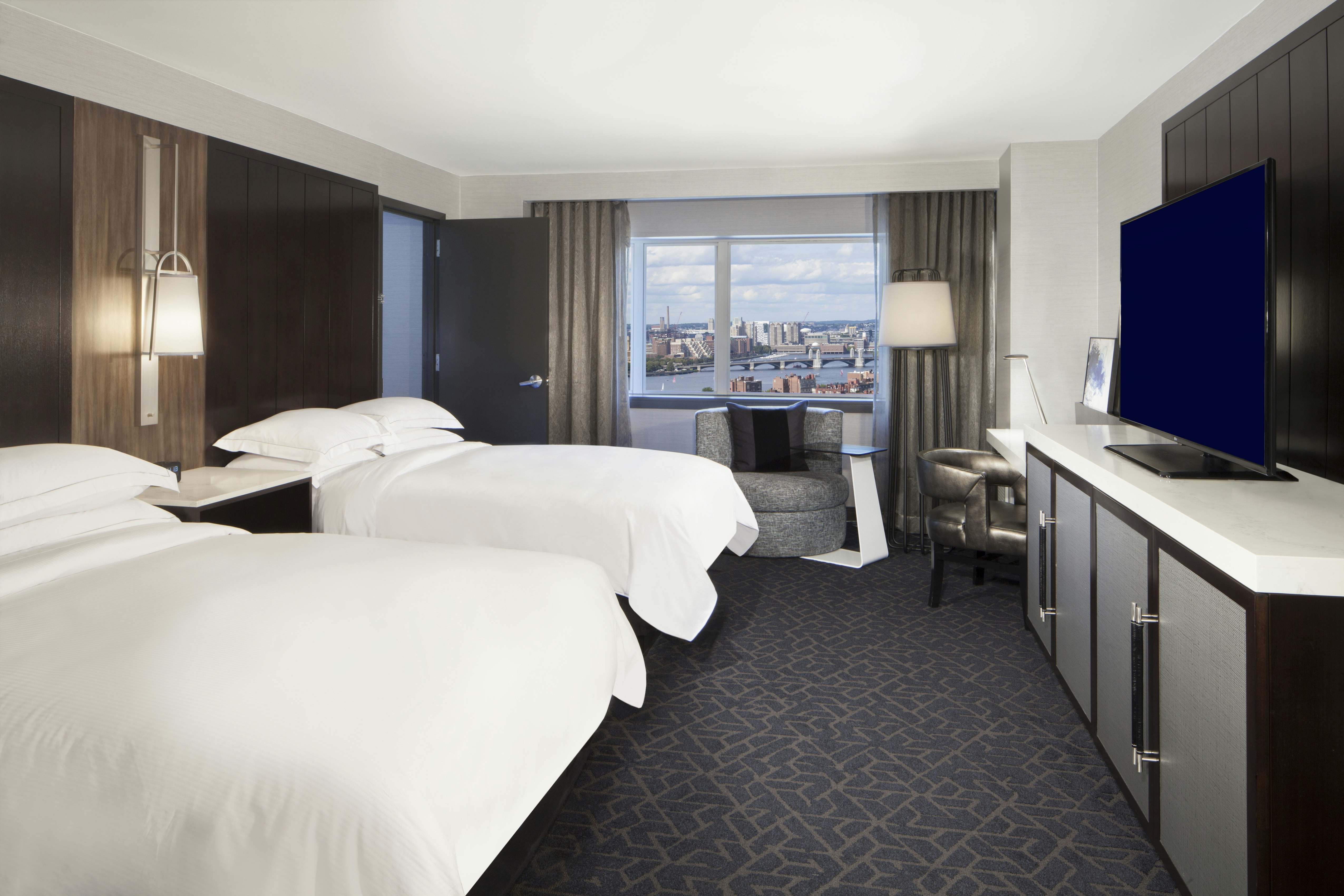 1 Bedroom, Suite, Parlor