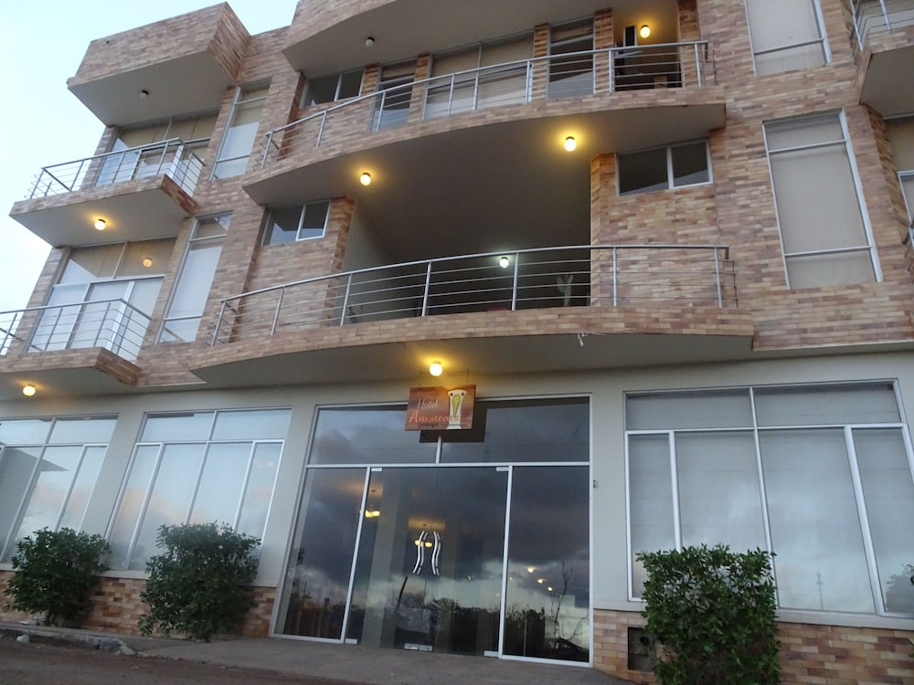 Hotel Albatross 1/22