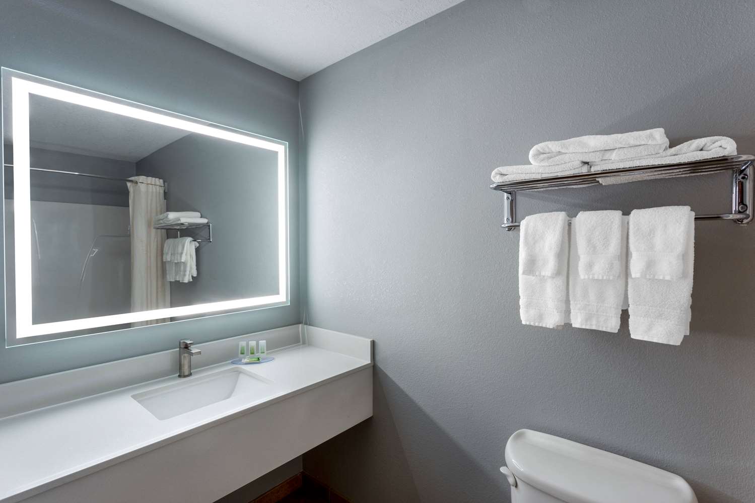 Americinn By Wyndham Fulton Clinton 21/23