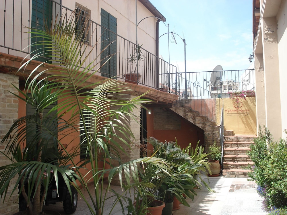 Il Giardino Segreto 2/38
