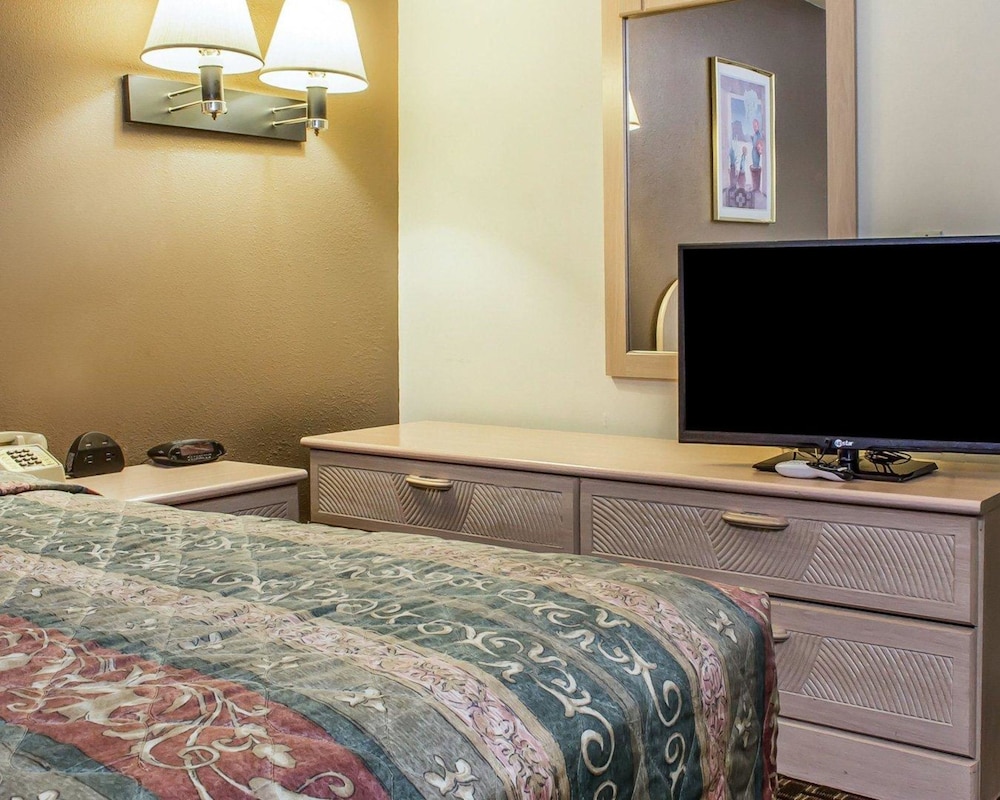 Quality Inn Winslow I-40 4/31