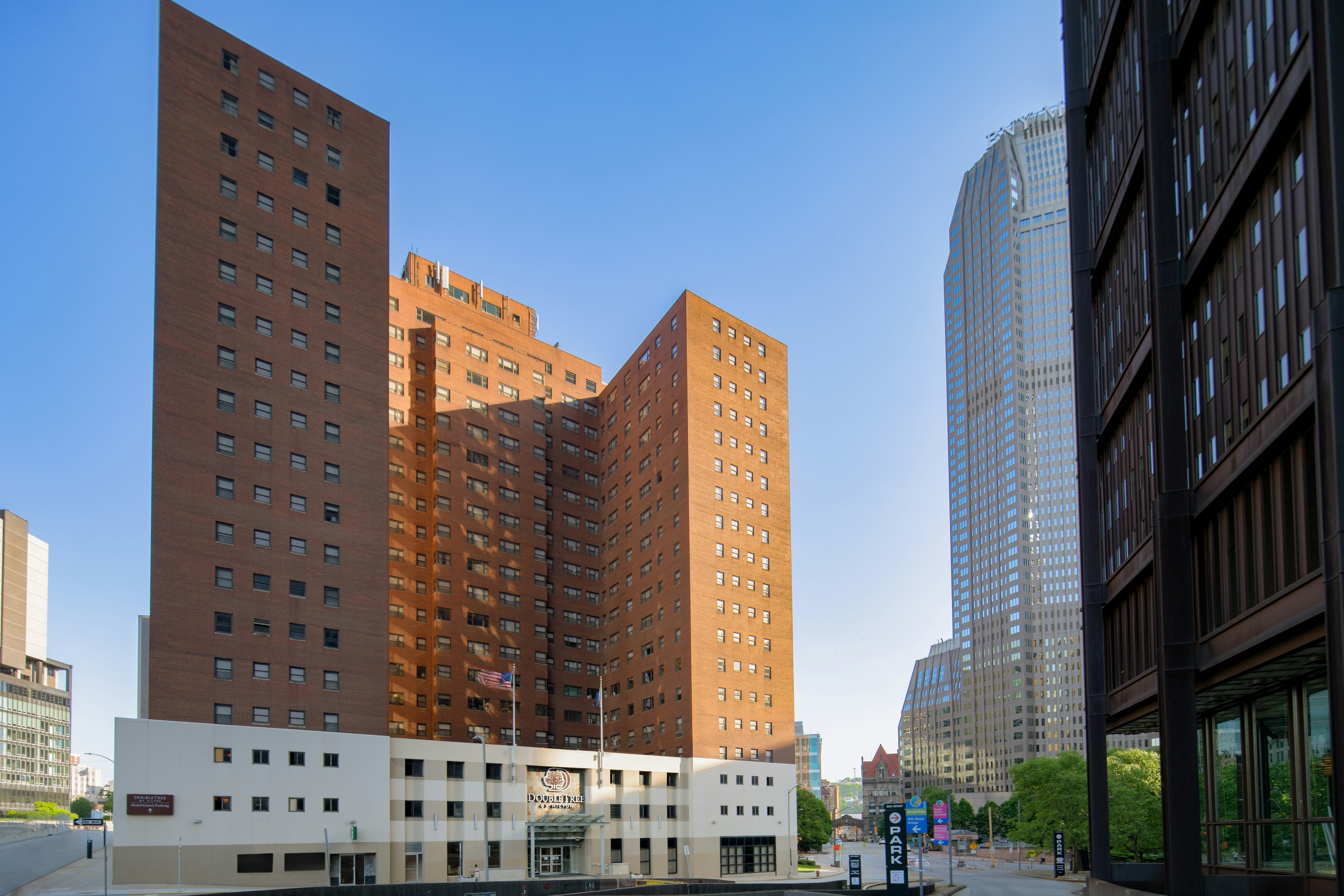 DoubleTree by Hilton Hotel & Suites Pittsburgh Downtown in PITTSBURGH - PA