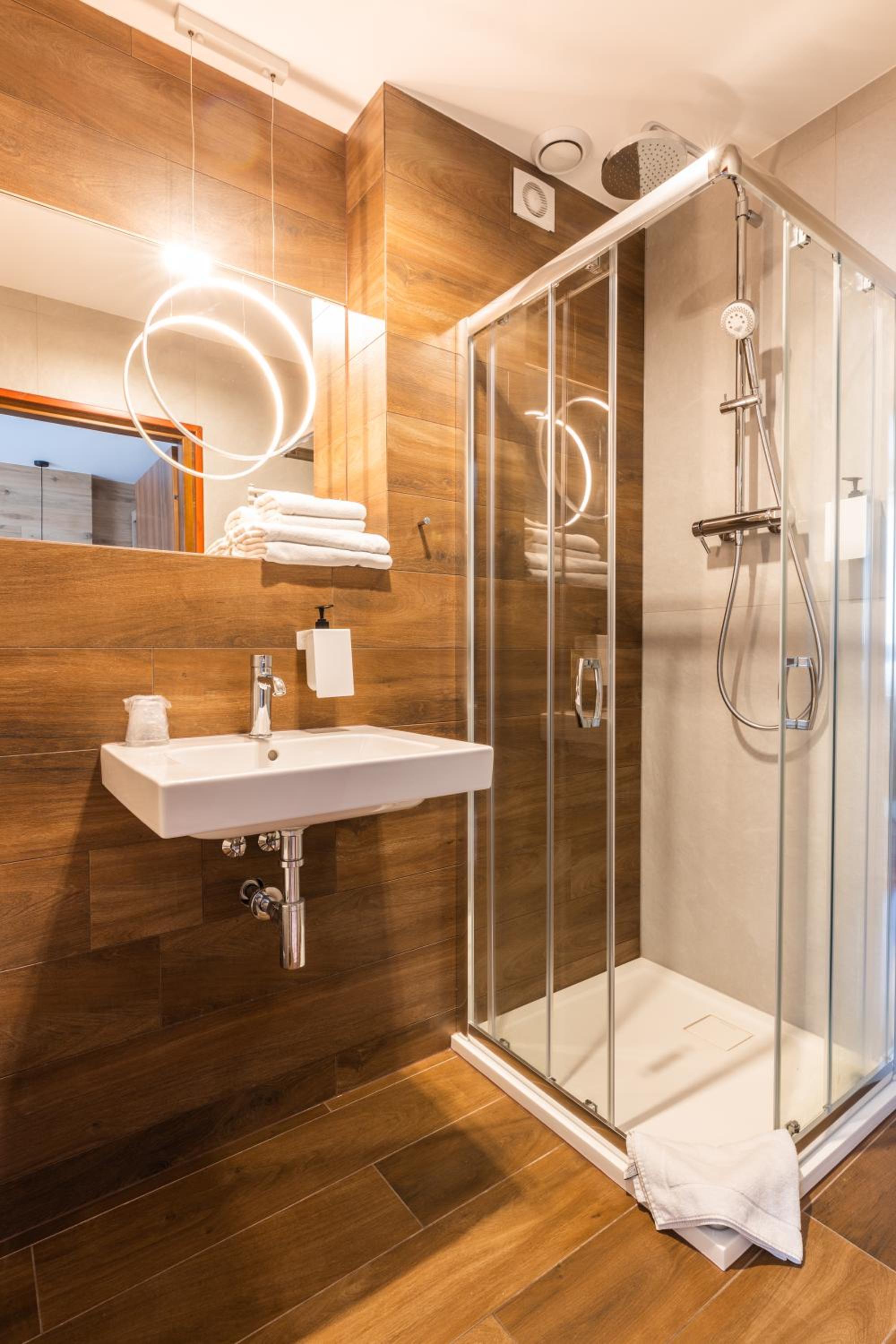 غرفة سوبيريور بسرير مزدوج أو سريرين منفصلين، Hotel Wisla Premium 7/7
