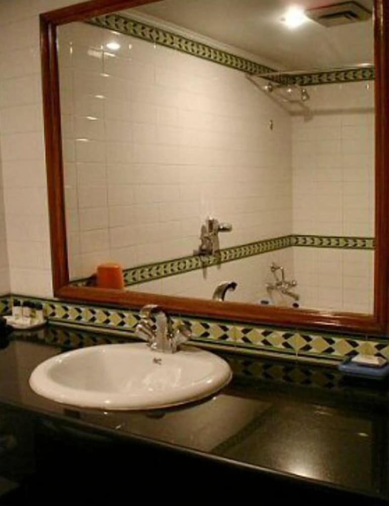 Vaibhav Hotel 46/46