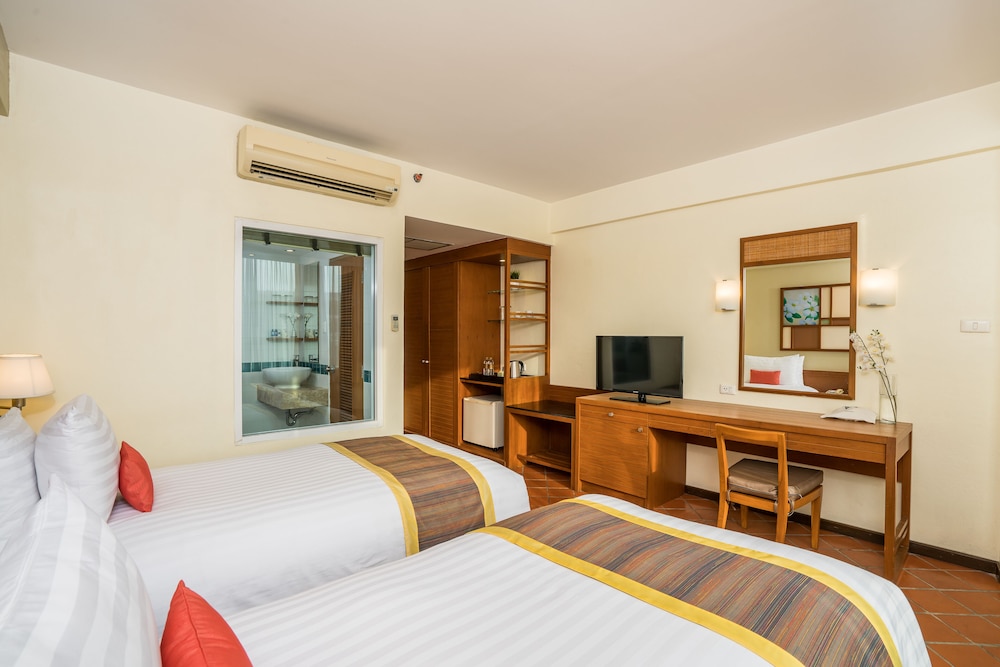 COSY BEACH HOTEL 14/50